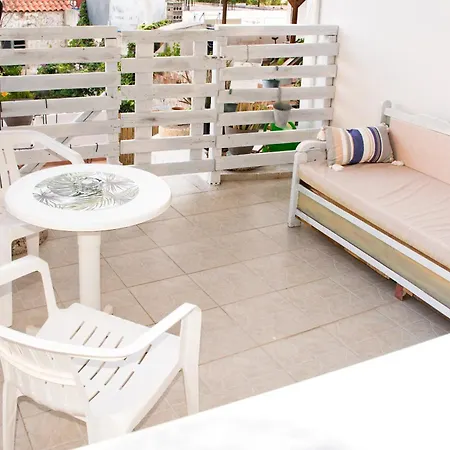 Lilian's House